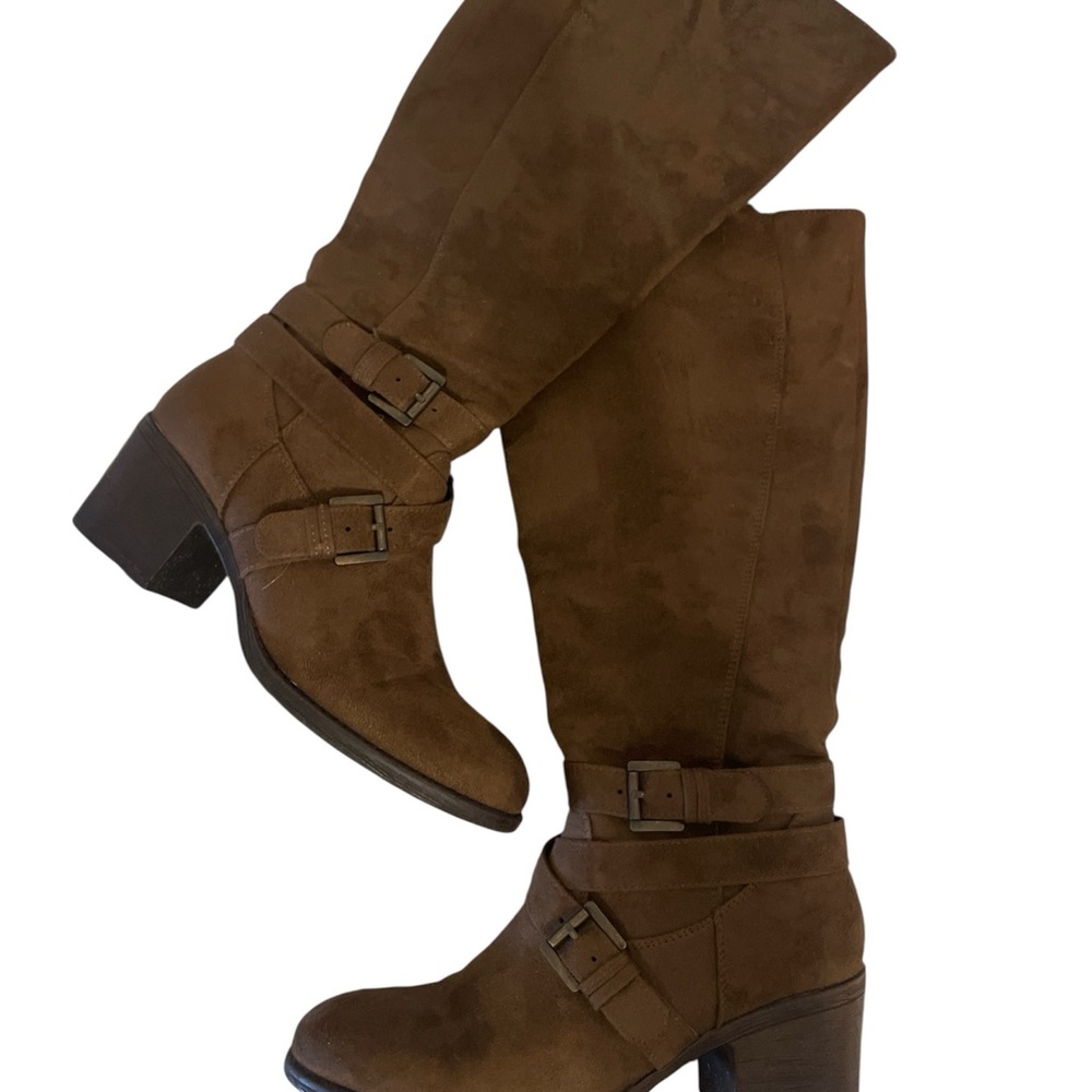 White Mountain Brown Heeled Boots
